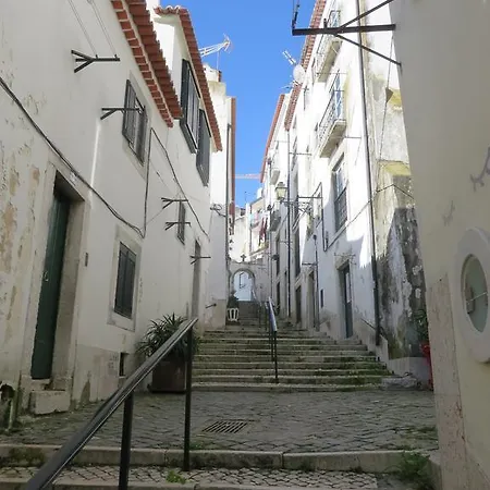 Feels Like Charming Alfama דירה ליסבון