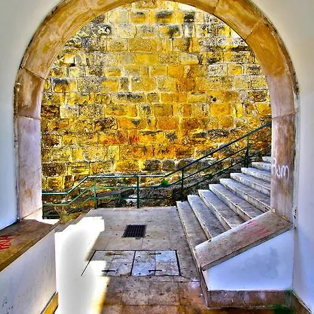 Feels Like Charming Alfama דירה ליסבון